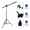 Studio photo professionnel équipé de trois softbox avec lampes LED